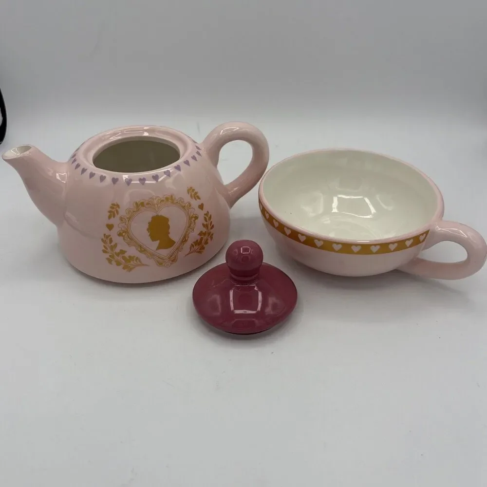 Netflix BRIDGERTON Regal Stacking Teacup & Teapot Gold Limited EUC - Never Used